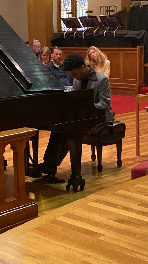 ListenLiveAtLunchJuly8-Piano